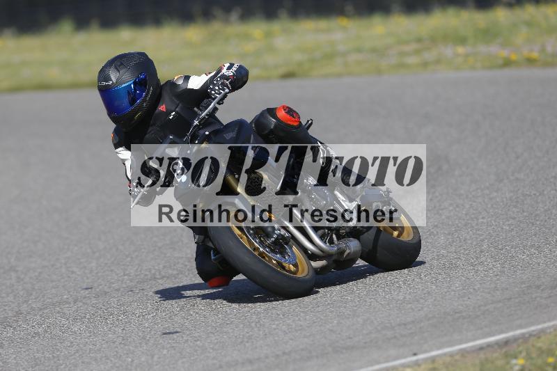 /07 09.04.2026 Cornu Master School ADR/Gruppe blau/8